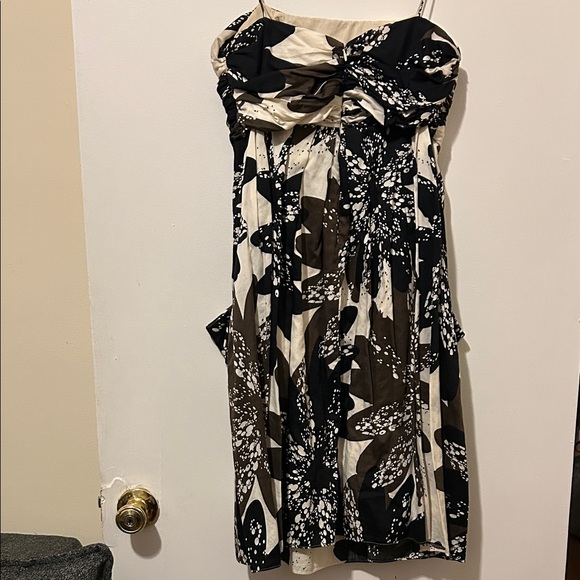 Taylor Black and Cream Cotton Strapless Dress - Picture 2 of 7